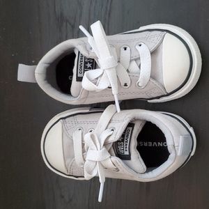 Toddler converse shoes size 5